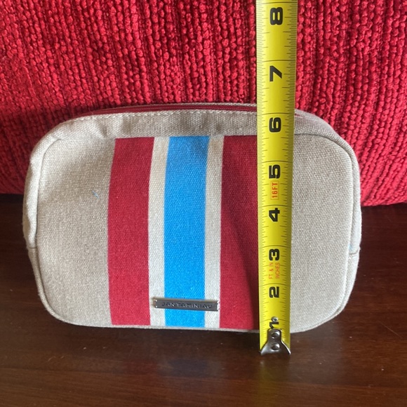 Jantaminiau Travel Case with Navy Blue Sleep Mask - Picture 4 of 10